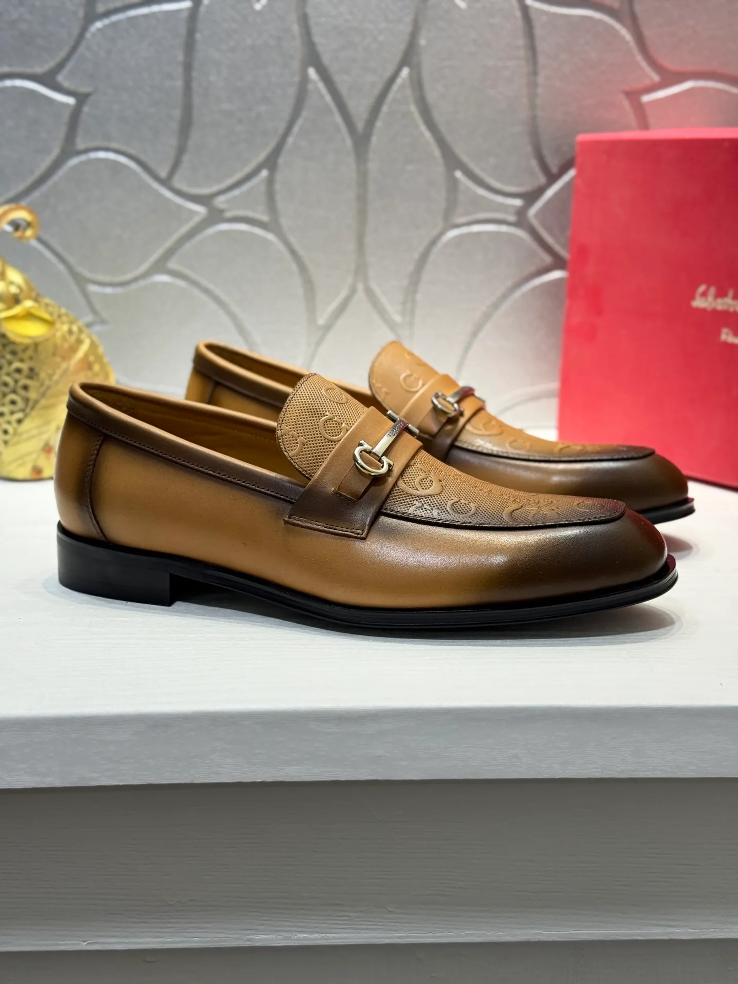 Men's men's shoes 💰480 [New style] 🐠🐠New Ferragamo [Ferragamo] top imported suit men's shoes 💯 Official website original copy, product materials: selected imported embossed calfskin + luxury hardware buckle accessories ~ imported water-dyed cow 🐂 leather lining. Strong three-dimensional visual effect, original combination outsole, multiple colors available😘 Size: 39-44 (customized at 45.46.47